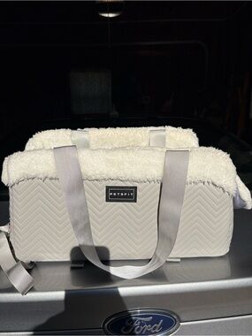 White & Gray Quilted Sherpa Small Pet Carrier Tote For Middle Console
